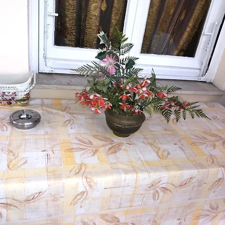 With 2 Bedrooms